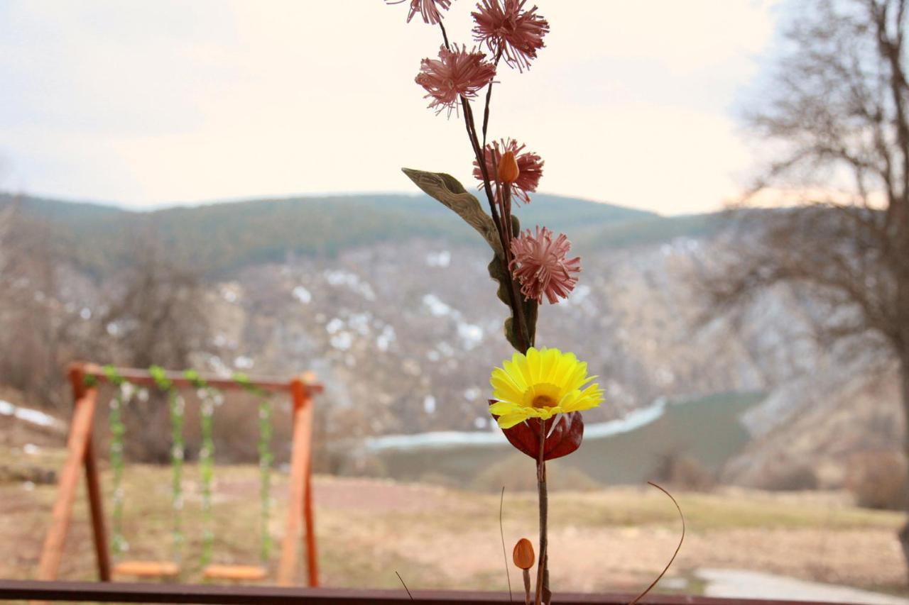 Biserna Dolina Uvac เซียนิตซา ภายนอก รูปภาพ